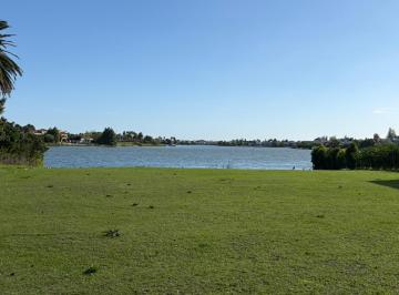 Terreno · 1706m² · Lote en Venta con Vista Abierta Al Lago Central en El Golf - Nordelta