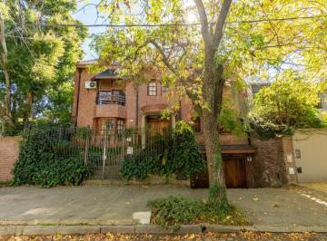 Casa · 450m² · 6 Ambientes · 2 Cocheras · Excelente Casa en Venta Ubicada en Martínez, de Av Libertador Al Río.