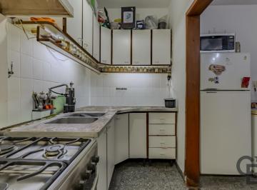 PH · 80m² · 5 Ambientes · 1 Cochera · PH en Venta de 2 Dorm. con Garage y Patio en La Plata - Zona Parque Saavedra
