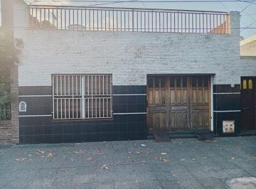 PH de 3 ambientes, Tres de Febrero · Oportunidad / PH Independiente de 3amb C/terraza y Patio