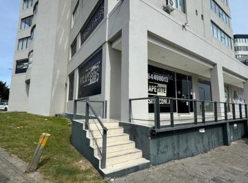 Local comercial · 380m² · 1 Cochera · Local Comercial en Esquina Ideal Concesionaria de Autos!
