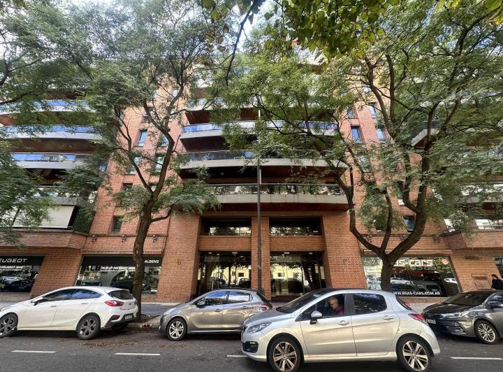 Departamento · 170m² · 4 Ambientes · 1 Cochera