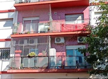 Departamento de 3 ambientes, Pompeya · Departamento 3 Ambientes Contra Frente