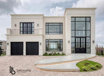 Casa · 150m² · 4 Ambientes · 2 Cocheras · Casa a Construir