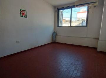 Departamento · 98m² · 3 Ambientes · 1 Cochera · Departamento de 2 Dorm. en Microcentro.