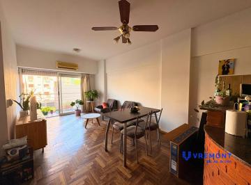 Departamento · 50m² · 3 Ambientes · Venta de Depto 3 Ambientes Al Contrafrente, Muy Luminoso. Excelente Estado! en El Barrio de Boedo!