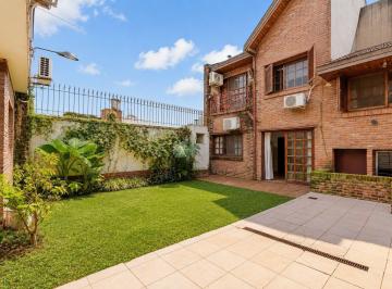 Casa · 192m² · 6 Ambientes · 2 Cocheras · Casa 5 Ambientes Frente a La Estación