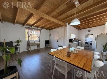 Casa · 91m² · 3 Ambientes · Venta Casa 3 Ambientes con Patio en Berazategui
