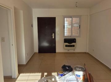 Departamento de 3 ambientes, Morón · Excelente Departamento de 3 Ambientes Ubicado a 2 Cuadras de La Estación Lado Sur