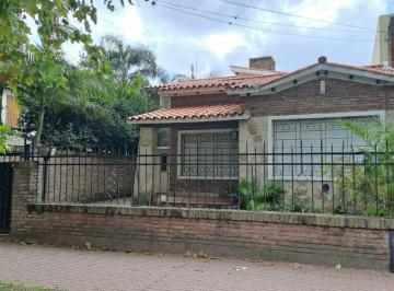 Casa de 6 ambientes, Rosario · Alberdi Reidencial, Alvarez Thomas y Perdriel