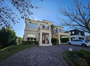 Casa · 382m² · 5 Ambientes · 2 Cocheras · Excelente Casa Al Lago Central de Nordelta