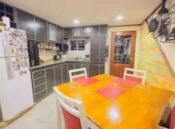 Departamento · 74m² · 4 Ambientes · 1 Cochera · Venta Casa Triplex Apto Credito Jose C Paz