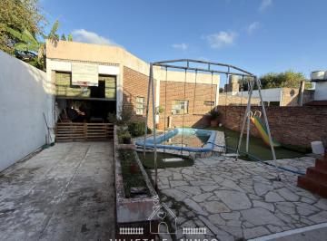 Casa de 3 ambientes, Avellaneda · Venta Casa PH 3 Ambientes con Pileta en Wilde Este