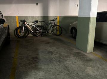 Garage , Coghlan · Cochera Cubierta en Edificio