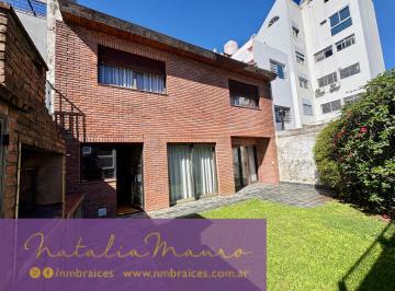 Casa de 6 ambientes, Belgrano · Casa con 5 Dorm. Ccon 2 Cocheras Cubiertas en Barrio River.