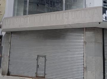 Local comercial · 40m² · 2 Ambientes · Local Comercial en Alquiler en Esquina en Cuenca Al 800 Flores Caba