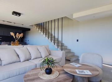 Casa · 184m² · 4 Ambientes · 2 Cocheras · Duplex de 3 Dormtorios en Venta Housing Anatolia Chacras Green