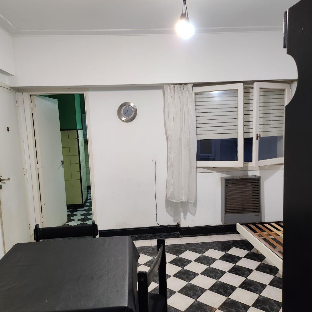 Departamento de 2 ambientes con dependencia de servicio, 55m² — Plaza Colón