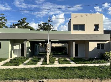 Casa · 86m² · 3 Ambientes · 1 Cochera · Casas de 2 Dorm. a Estrenar en San José