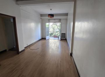 Departamento · 75m² · 3 Ambientes · 3 Amb con Dependencia, Vista a Parque, Todo Luz, Sarandí 1300, San Cristóbal