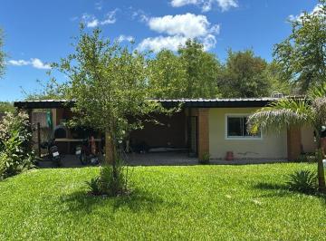 Quinta vacacional · 20m² · 2 Ambientes · 1 Cochera · Quinta con Pileta