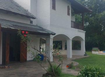 Casa de 8 ambientes, San Andrés de Giles · Casa con 8 Ambientes en Venta con 1965 m² en San Andrés de Giles