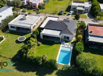 Casa · 152m² · 4 Ambientes · 4 Cocheras · Casa en Venta de 4amb. en La Horqueta de Echeverria - Canning