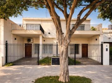 Oficina comercial · 265m² · 2 Cocheras · Oficinas con Jardín + Quincho - Sin Exp | Boulogne