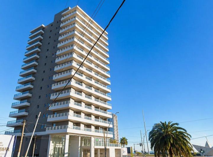 Departamento · 95m² · 4 Ambientes · 1 Cochera