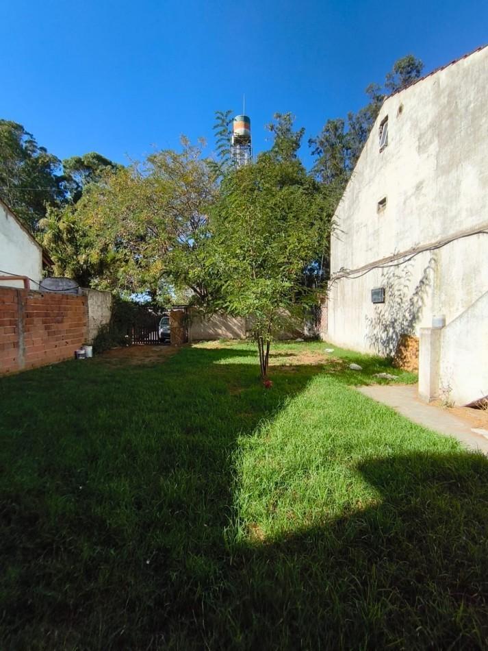 Lote con construcción de 108m², 4 amb, 2 dorm, Fray Luis Beltrán
