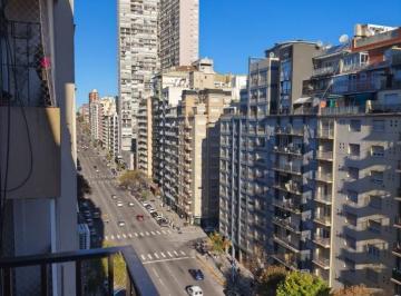 Departamento · 56m² · 3 Ambientes · Departamento 3 Amb. Al Frente con Balcon, Reciclado - Zona: Plaza Colon