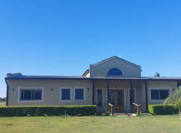 Campo , Exaltación de la Cruz · Campo con 6 Ha con Mejoras en Venta Diego Gaynor