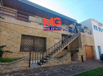 PH · 85m² · 4 Ambientes · PH 4 Amb Caseros Piso 1°