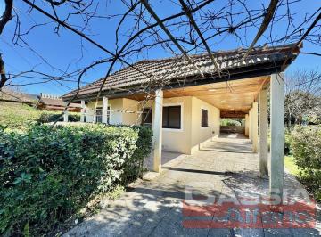 Casa · 90m² · 3 Ambientes · 2 Cocheras · Casa Tres Ambientes Al Frente en Barrio Residencial Lote Propio