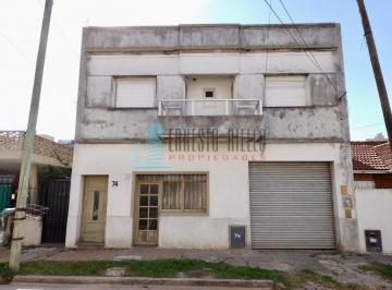 Casa · 225m² · 5 Ambientes · 3 Cocheras · A. Retasado - Venta Ideal Inversores - Propiedad Totalmente a Recilar
