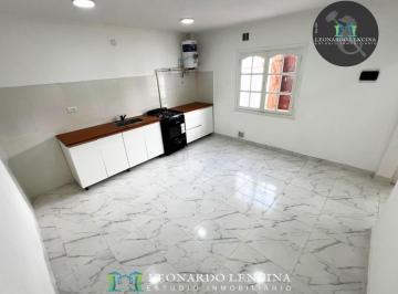 PH · 46m² · 2 Ambientes · PH de 2 Amb - Al Fondo - B° Las Avs