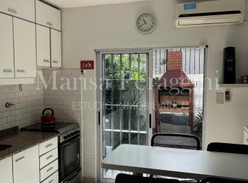 Casa de 4 ambientes, La Matanza · Triplex 4 Amb. en Venta. con Patio, Parrilla y Cochera. Apto Crédito.
