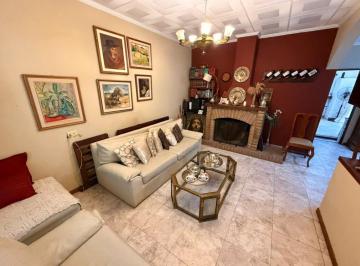 Casa de 4 ambientes, Córdoba · Apta Crédito - Venta Casa 3 Dorm. 2 Baños - Escritorio - Quincho C/asador y Piscina