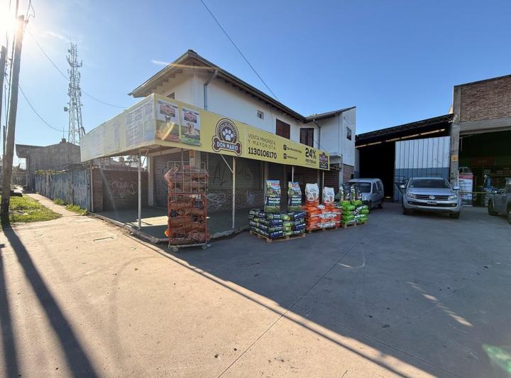 Depósito · 330m²