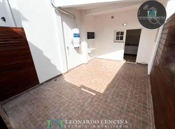 PH · 24m² · 2 Ambientes · PH de 1 Amb - Al Fondo - B° Las Avs