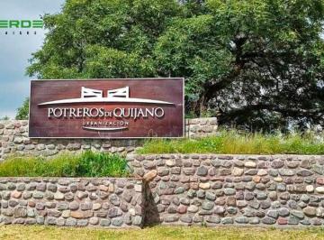 Terreno · 700m² · En Venta Dos Terrenos en Urbanizacion Potreros de Quijano