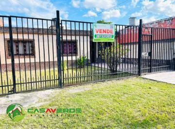 Casa · 120m² · 4 Dormitorios · 1 Cochera · En Venta Amplia Casa en Zona Norte