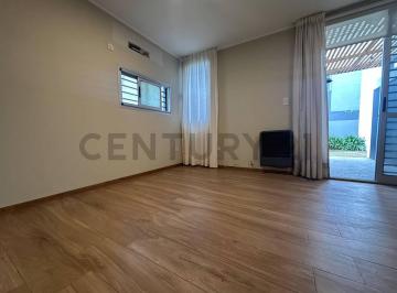 Casa · 55m² · 3 Ambientes · 1 Cochera · Duplex Refaccionado a Nuevo en Venta en Berisso