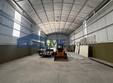 Bodega-Galpón · 200m² · Galpón en Alquiler