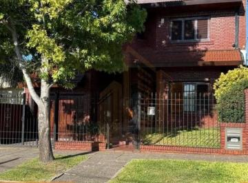 Casa de 3 ambientes, Campana · ¡Propiedad a La Venta!