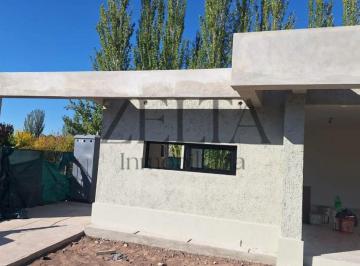 Casa · 142m² · 4 Ambientes · 1 Cochera · Vendo Casa en Barrio Aire Malbec