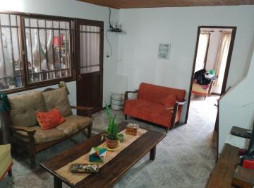 Casa · 155m² · 5 Ambientes · 2 Cocheras · Casa en Venta - Barrio Jardin Aeropuerto - San Luis