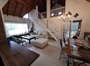 Casa · 350m² · 6 Ambientes · 2 Cocheras · Casa de 5 Ambientes en Alquiler en Country Banco Provincia