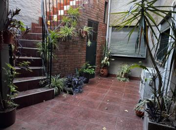 Casa · 140m² · 4 Ambientes · 1 Cochera · Venta Casa 4 Amb Lote Propio Haedo Norte
