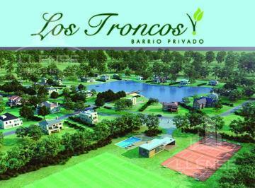 Terreno · 1048m² · Lote a La Laguna de 1048 m² en Venta - Barrio Privado Los Troncos